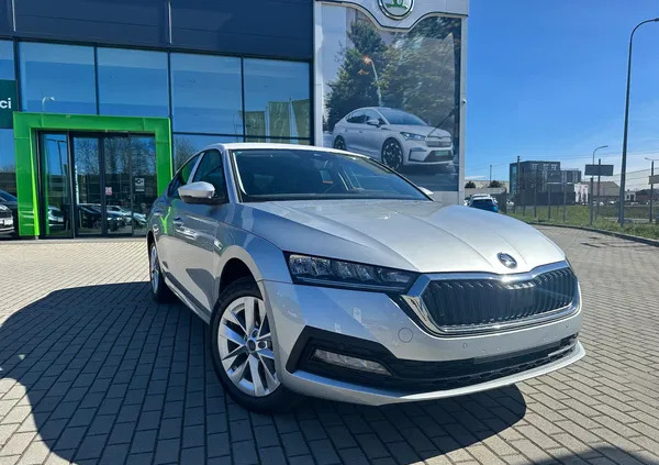 skoda octavia kobyłka Skoda Octavia cena 119200 przebieg: 10, rok produkcji 2024 z Kobyłka